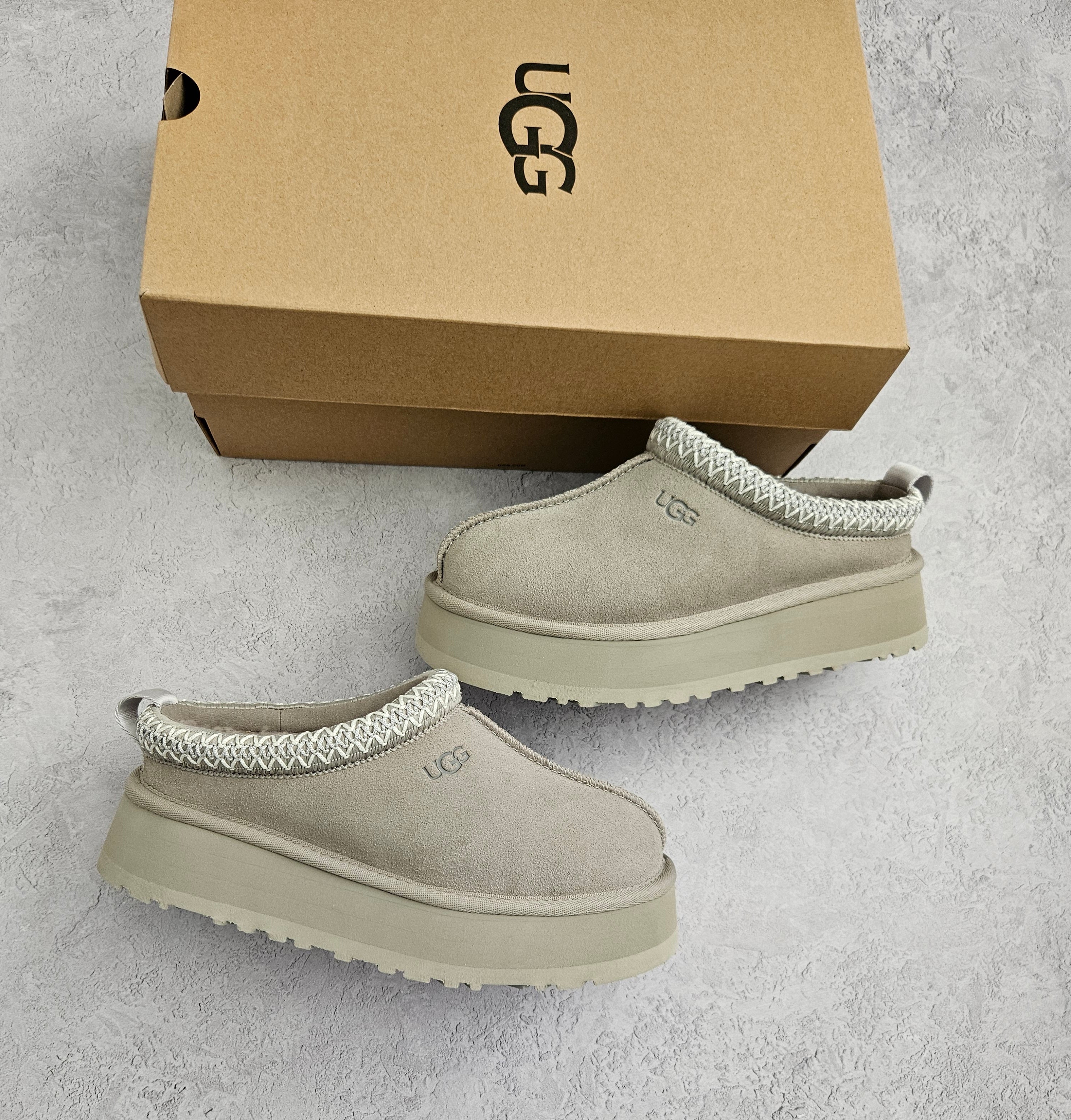 Ugg Tazz Slippers Pumice