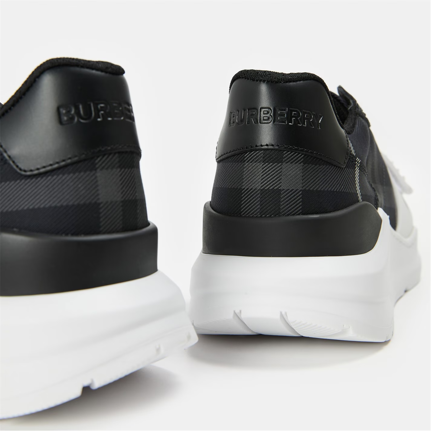 Burberry Regis Runners Black
