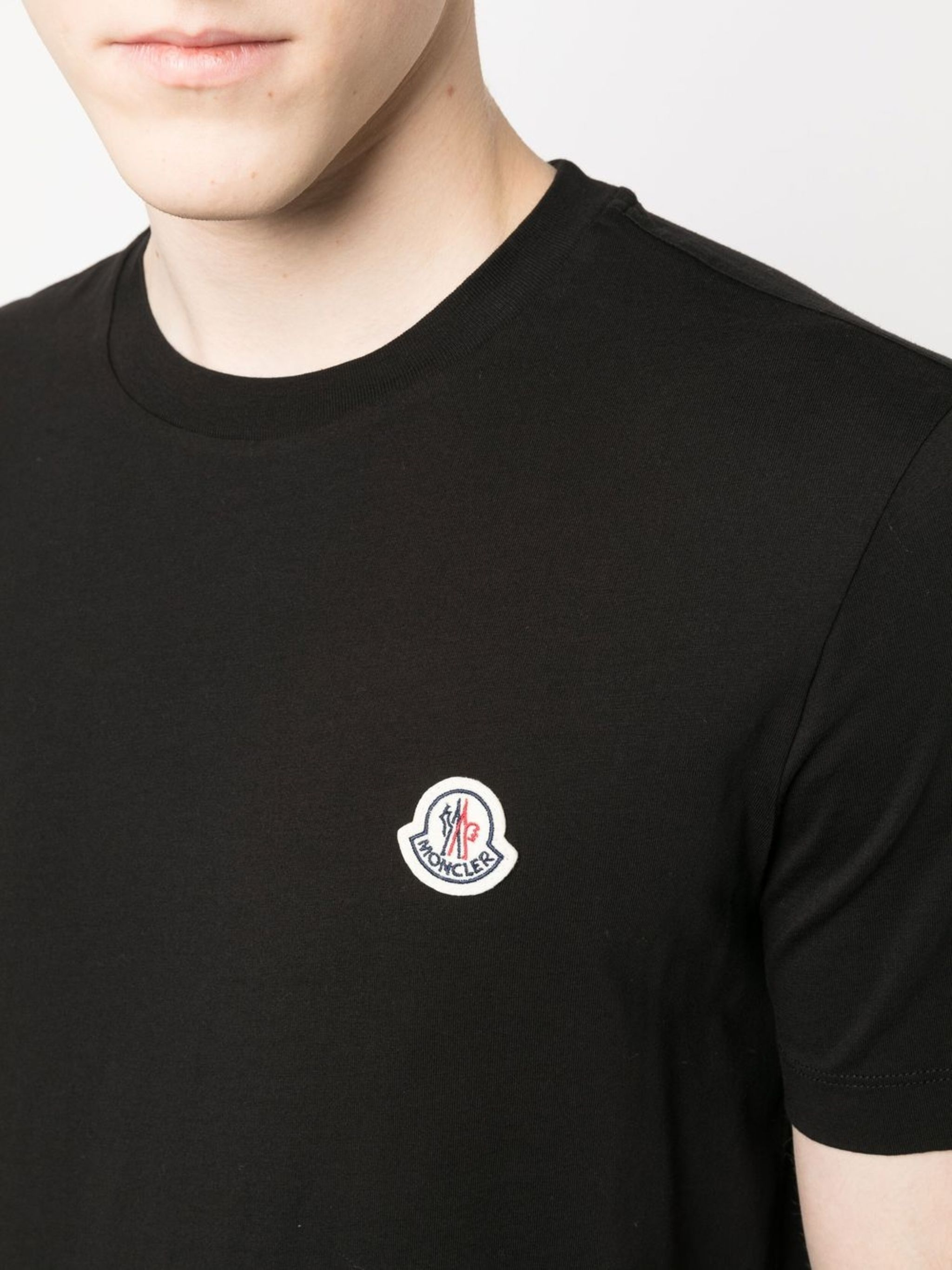 Moncler. Logo T Shirt Black