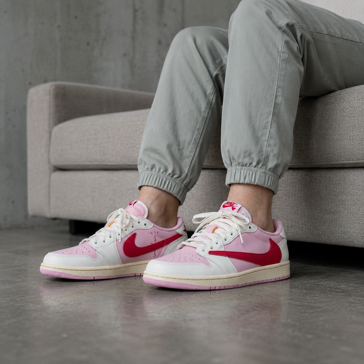 Air Jordan 1 Low OG X Travis Scott 'Tropical Pink