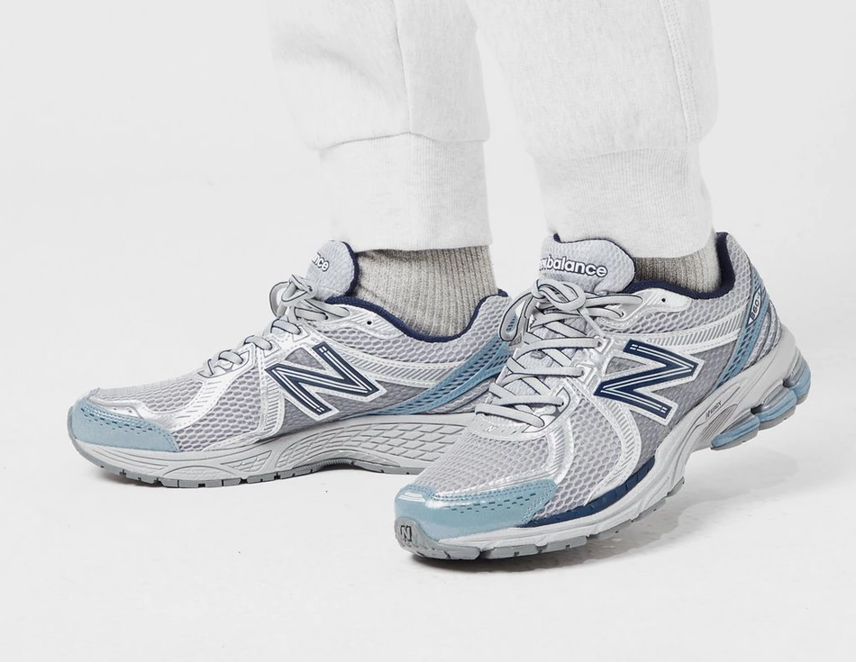 New Balance 860V2 Trainers Blue New Balance
