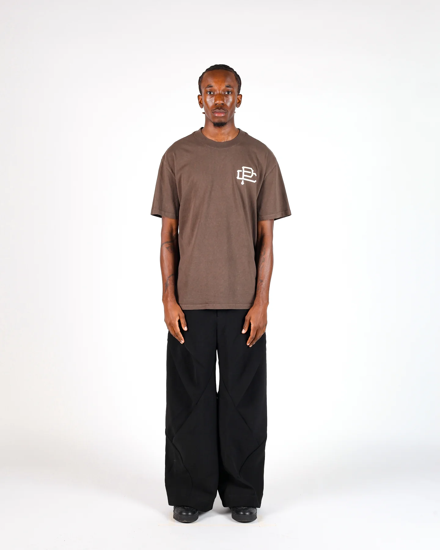 CARMELO PACE CP LOGO GOLF T SHIRT BROWN