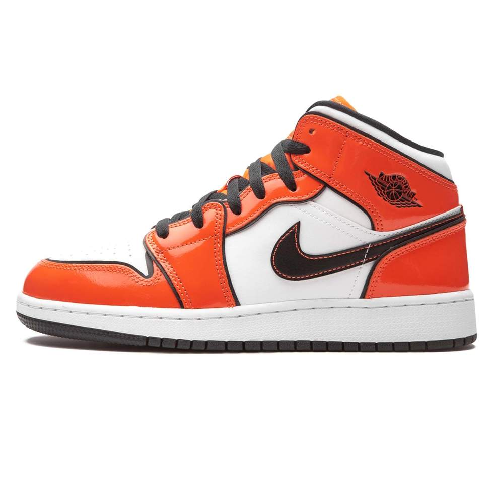 Nike Jordan 1 Mid SE Trainers Orange Air Jordan