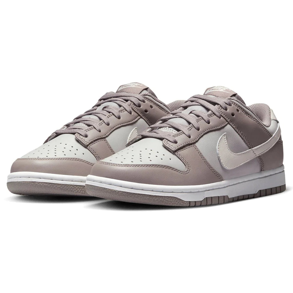 Nike Dunk Low Bone Trainers Womens Nike