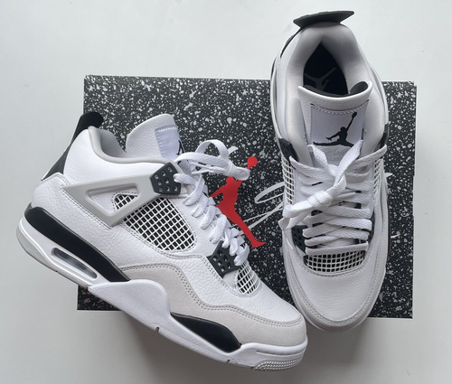 Air Jordan 4 Military Black Air Jordan