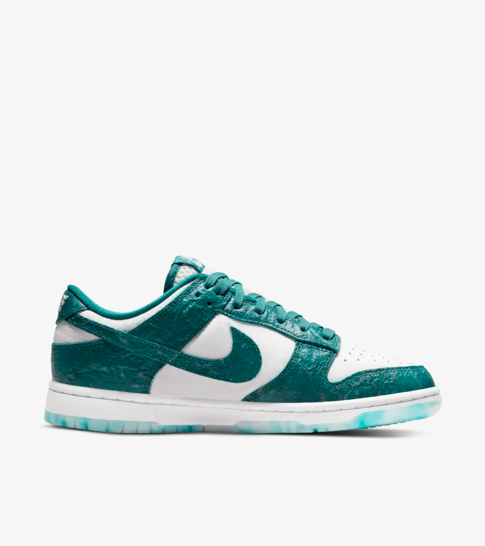 Nike Dunk Low Ocean Trainers Women's Nike